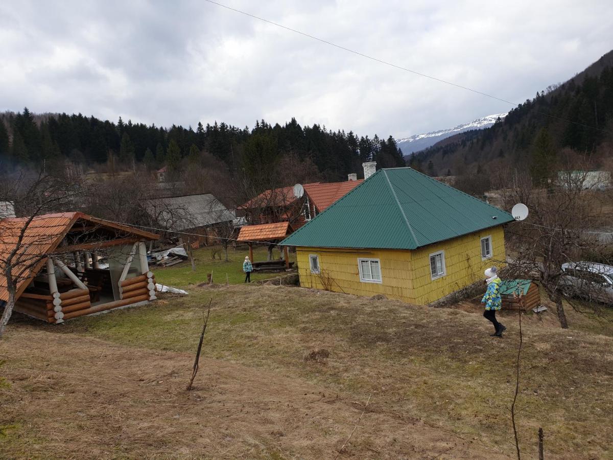 Садиба Під Гострою Zhdeniievo Ngoại thất bức ảnh
